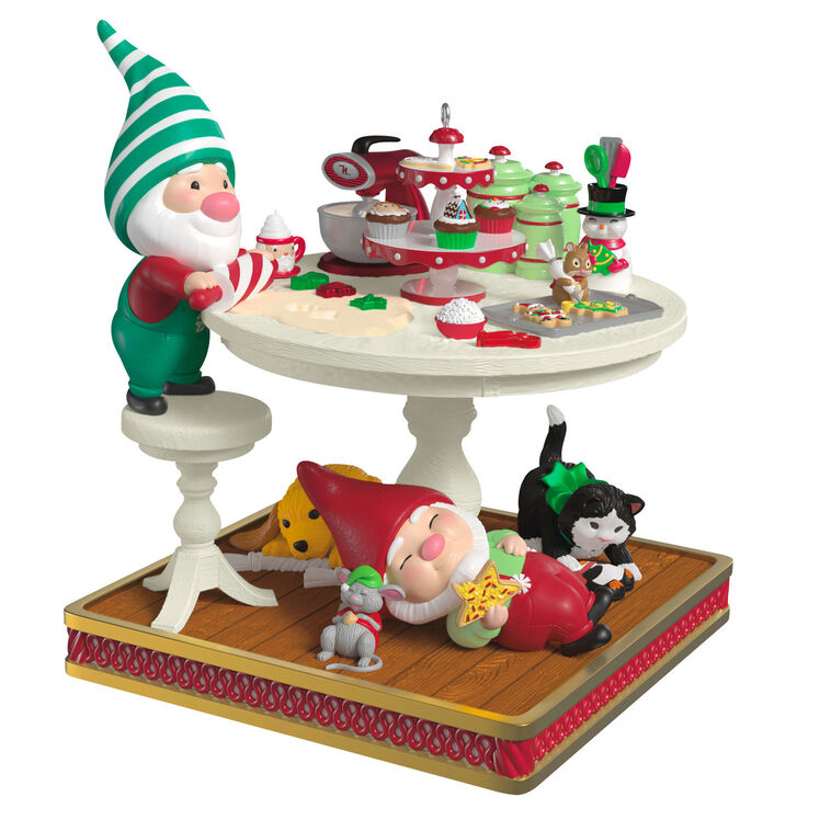 Hallmark Baking Up Some Fun Ornament