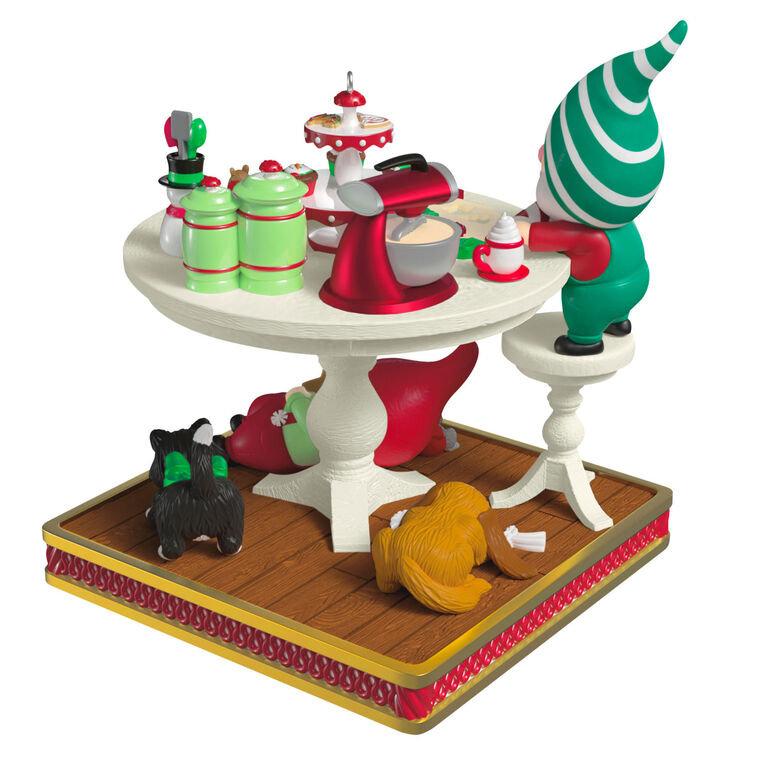 Hallmark Baking Up Some Fun Ornament