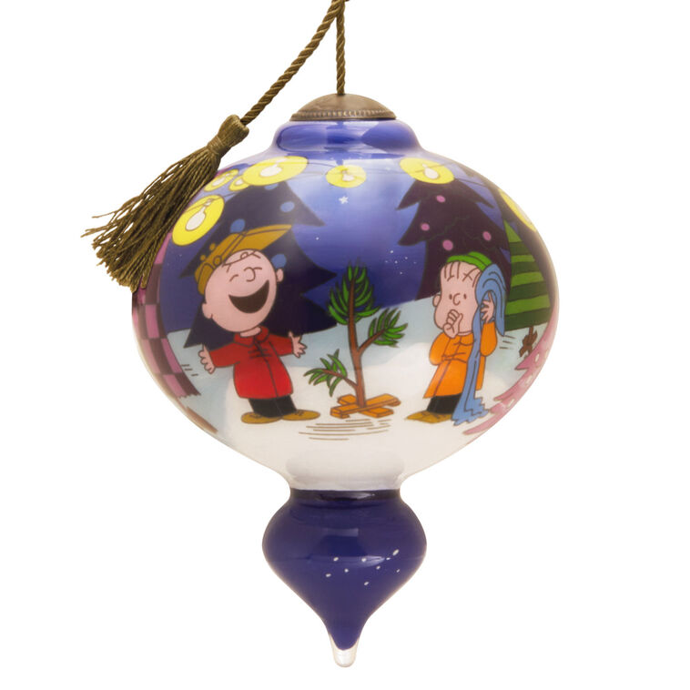  Peanuts® Ne'Qwa Art® A Charlie Brown Christmas Hand-Painted Glass Hallmark Ornament