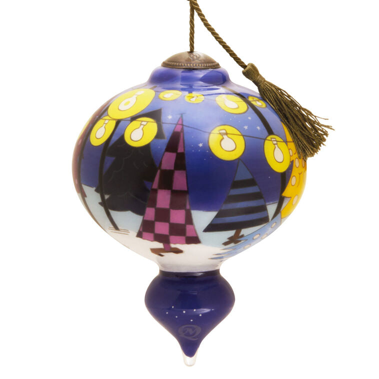  Peanuts® Ne'Qwa Art® A Charlie Brown Christmas Hand-Painted Glass Hallmark Ornament