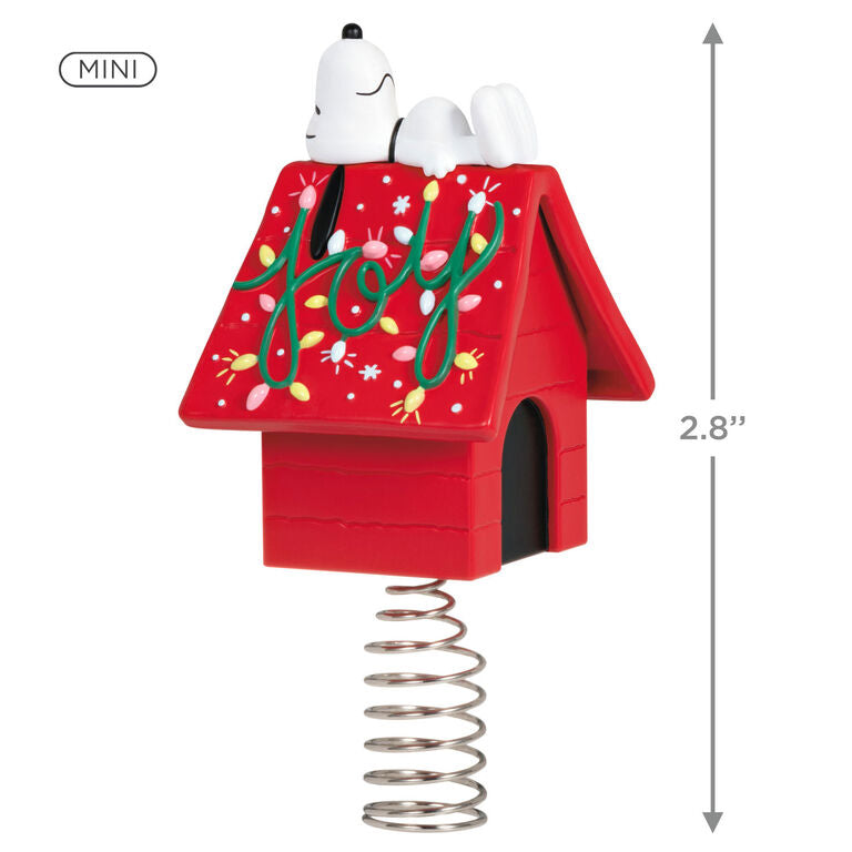 Hallmark Mini The Peanuts® Gang Snoopy Christmas Tree Topper And Tree Skirt, Set Of 2