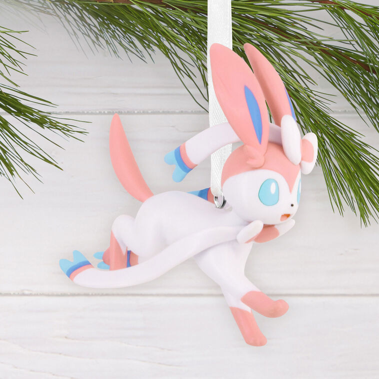  Pokémon Sylveon Hallmark Ornament